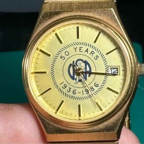 Vintage United Steel Workers Of American Watch Men‎ Gold Tone Gold Dial Date - Picture 1 of 5